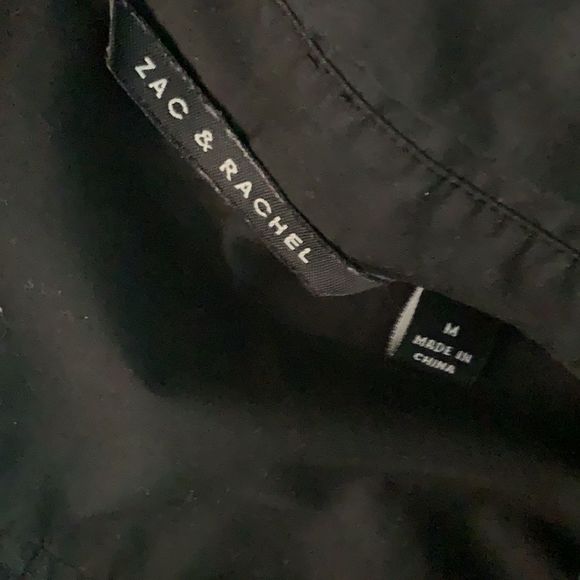 ZAC & RACHEL Asymmetrical Hi/Lo Button-Front, Long-Sleeve Shirt - Picture 8 of 10